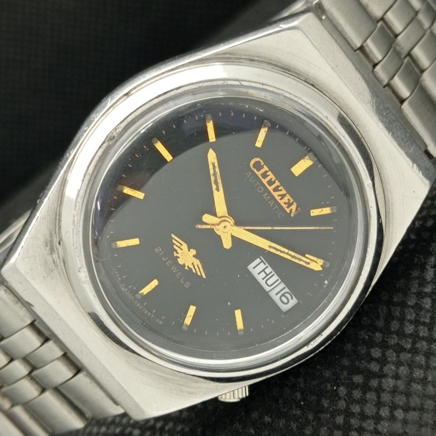 Vintage 1985 Citizen Automatic Mens Silver Watch WDaydate  Gold Accents